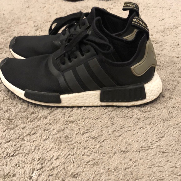 poshmark adidas nmd